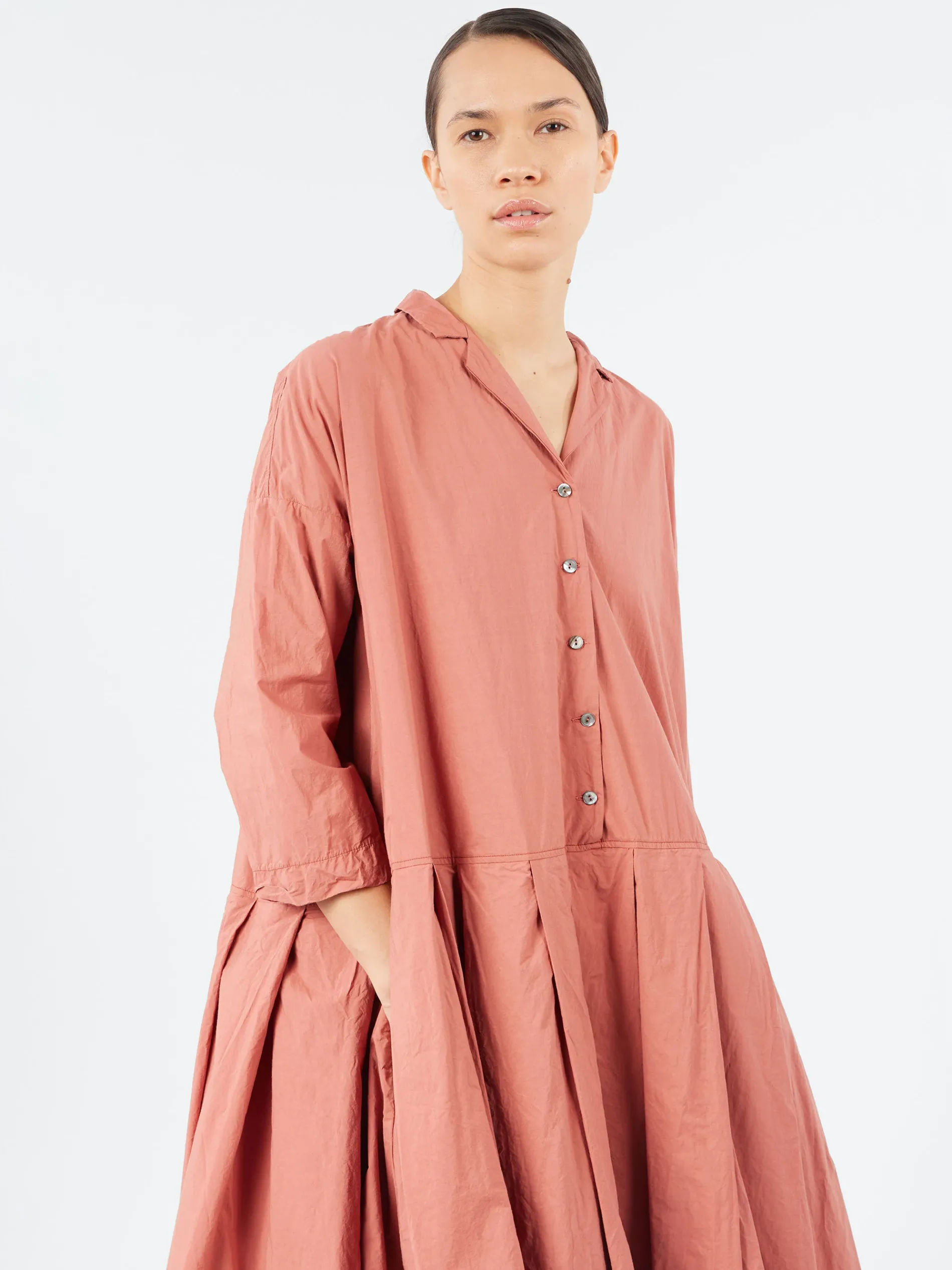 Album di Famiglia - Pleated Collar Dress TC in Coral