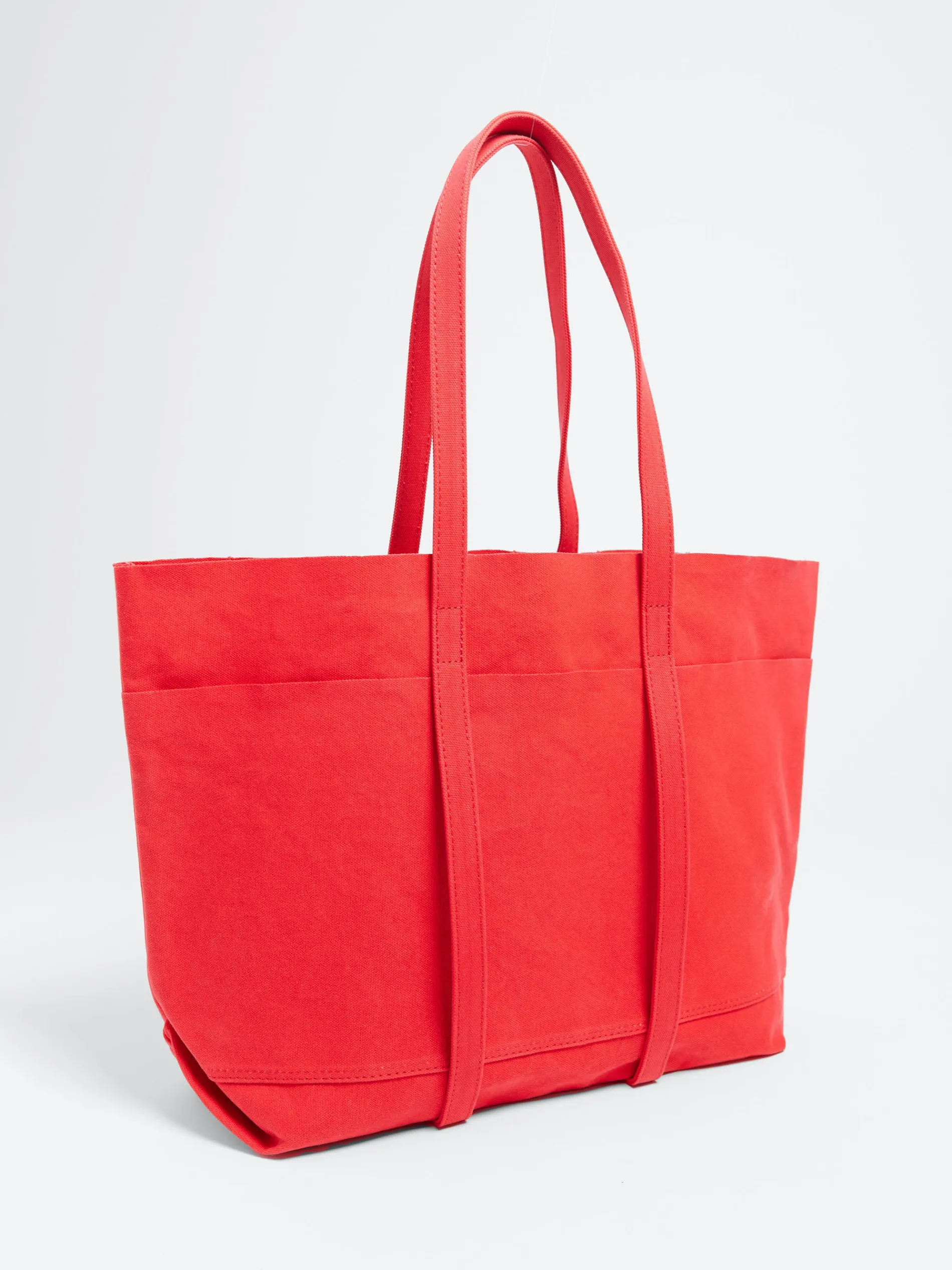 Amiacalva - Medium Washed Canvas Tote in Red