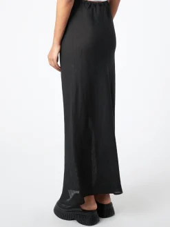Baserange - Dydine Skirt in Black
