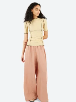 Baserange - Omato 3/4 Tee in Hen Yellow