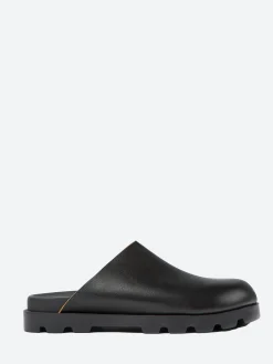Camper - Brutus Clogs in Black