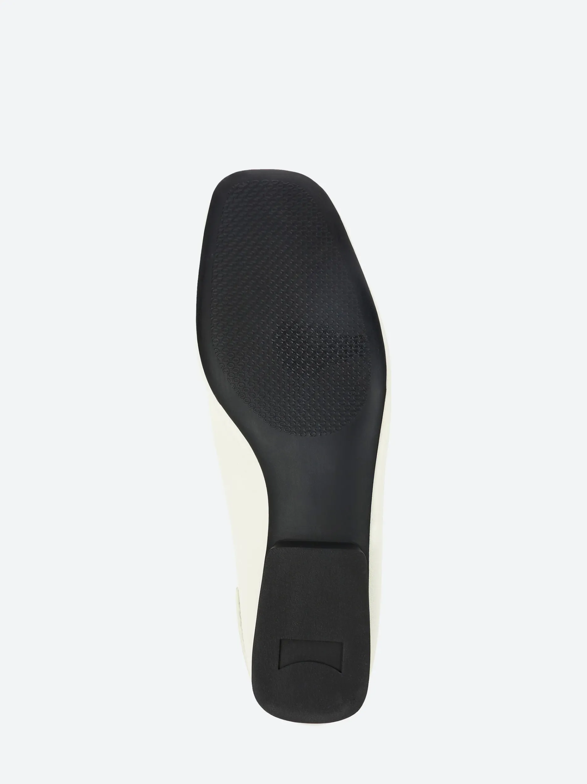 Camper - Casi Myra Ballerina Flats in White