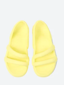 Camper - Kobarah Flat in Yellow
