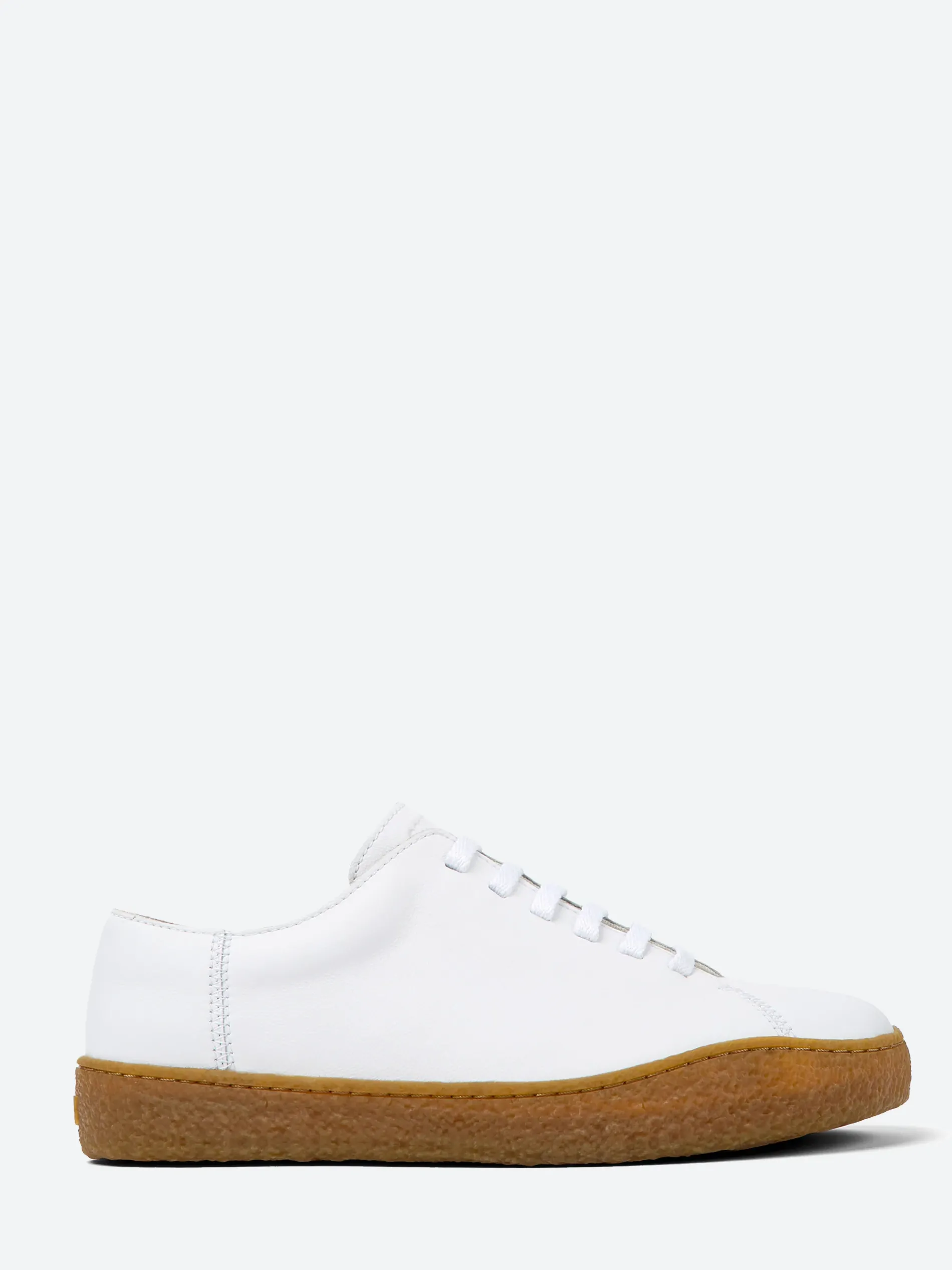 Camper - Peu Terreno in White