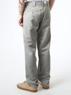 Carhartt WIP - Master Pant in Marengo