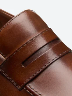 Clarks - Aldwin Step Loafer in Mid Tan Leather