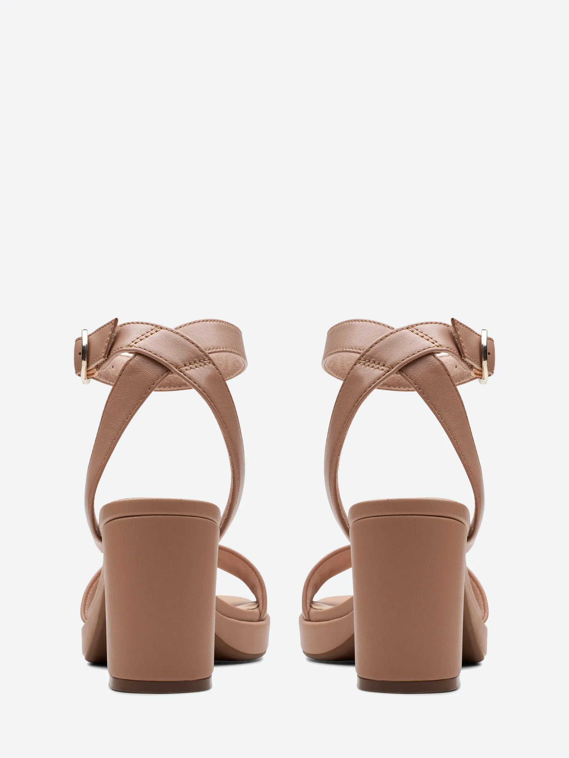 Clarks - Ambrylyn Bay in Warm Beige