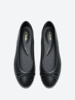 Clarks - Fawna Lily in Black