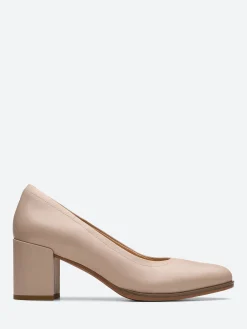 Clarks - Freva55 Court in Sand Leather