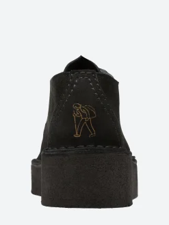 Clarks Originals - Trek Wedge in Black Suede