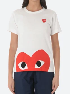 Comme des Garçons PLAY - T033 T-Shirt with Red Heart Hem Print
