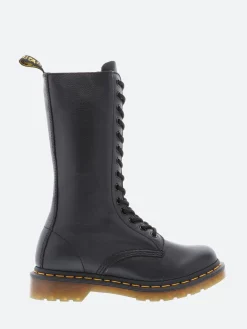Dr. Martens - 1B99 in Black Virginia