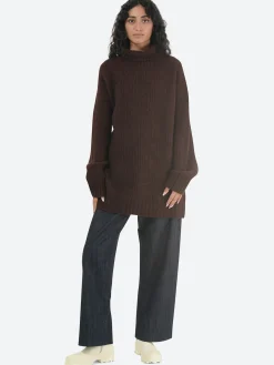 Filippa K - Simone Yak Rollerneck in Mahogany Red