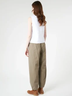 Girls of Dust - Johnny Top in White