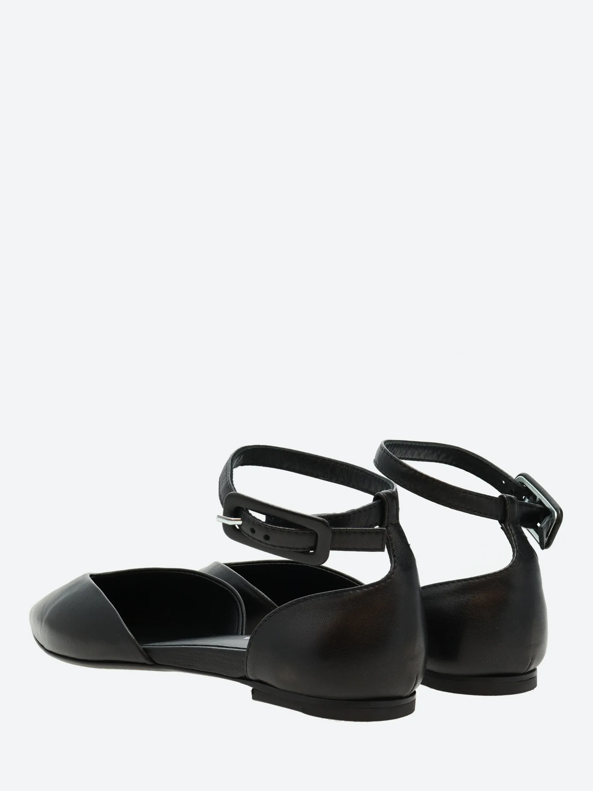 Halmanera - Lyn 65 in Nero Baron