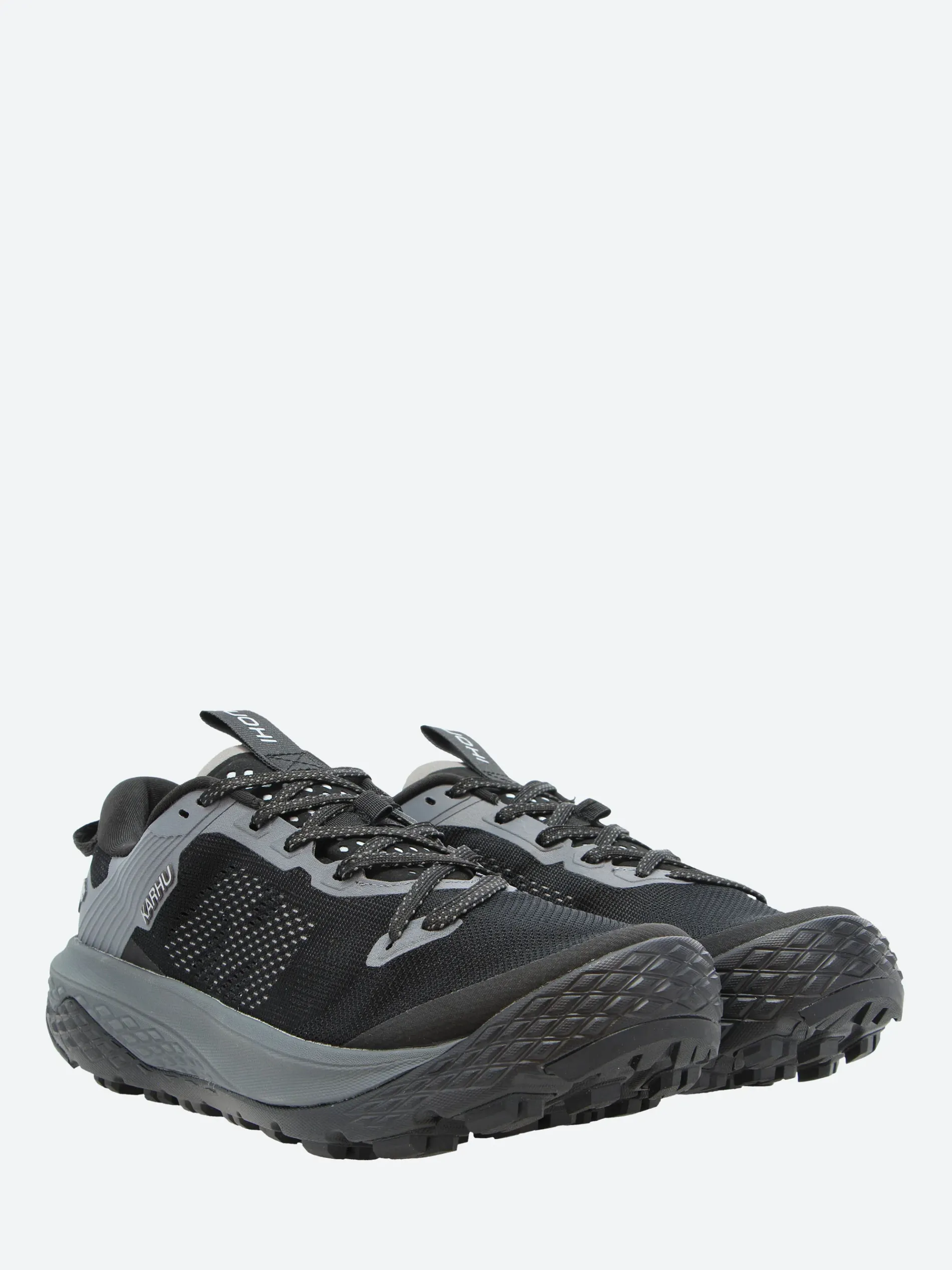 Karhu - Ikoni Trail in Black