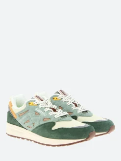 Karhu - Legacy 96 in Wreath and Taupe