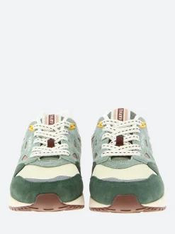 Karhu - Legacy 96 in Wreath and Taupe