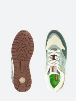 Karhu - Legacy 96 in Wreath and Taupe