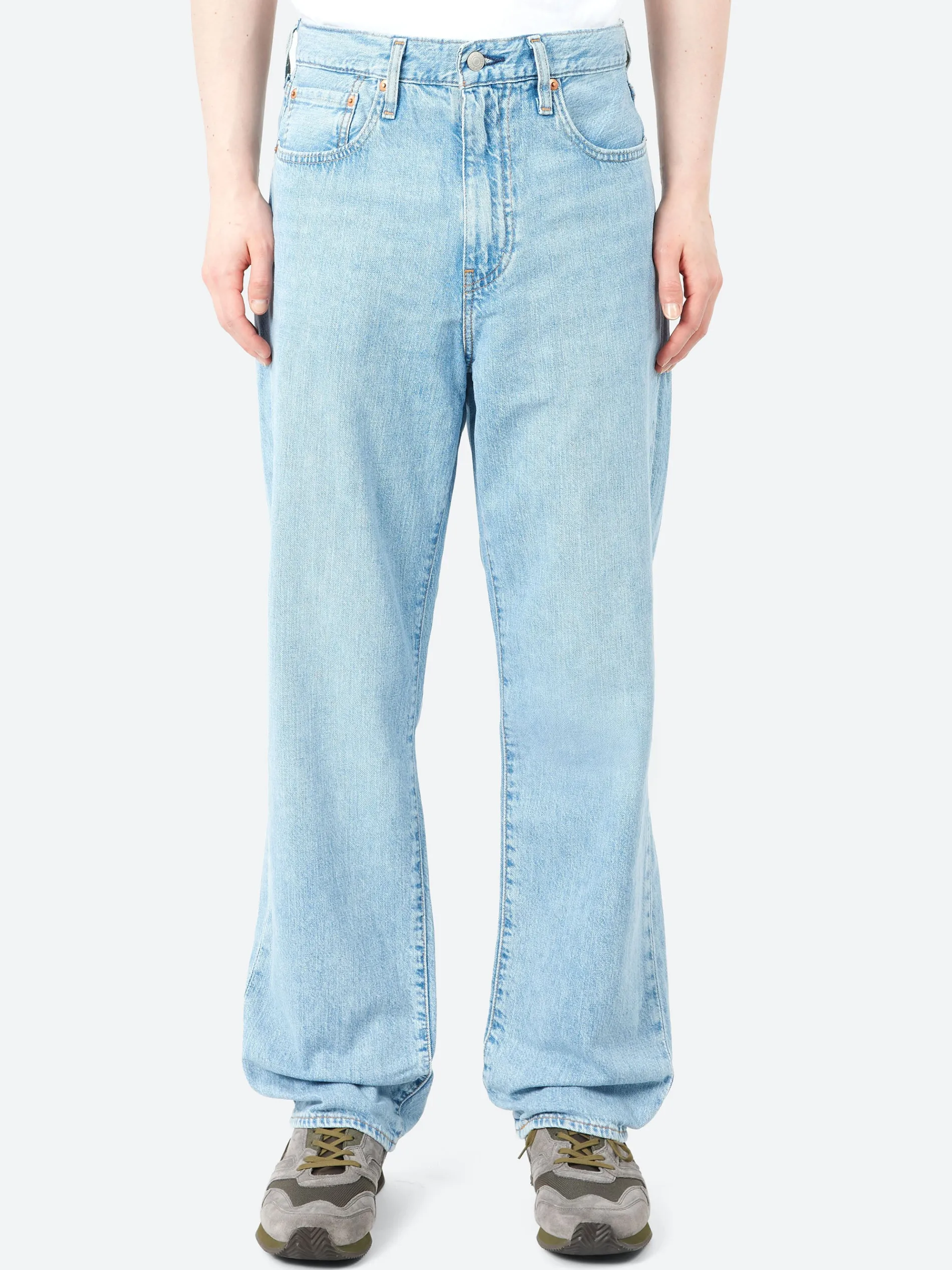 Levi's - 568 Loose Straight Jeans in Varsity Academia (Light Wash)