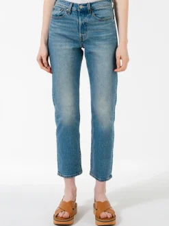 Levi's - Wedgie Fit Straight Jeans in Christina (Mid Used Wash)