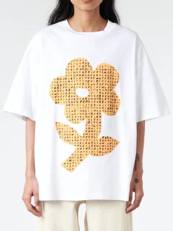 Marni - T-Shirt with Wordsearch Flower Print in Lily White