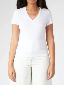 Merz b. Schwanen - Women's Classic Fit V-Neck T-Shirt in White