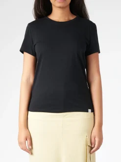 Merz b. Schwanen - Women's Classic T-Shirt in Deep Black