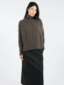 MJ Watson - Cashmere Blend Turtleneck in Walnut