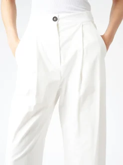 Neirami - Pleated Trouser in Rice (White)