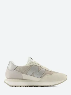 New Balance - 237 in Beige with Off White