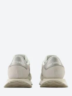 New Balance - 237 in Beige with Off White