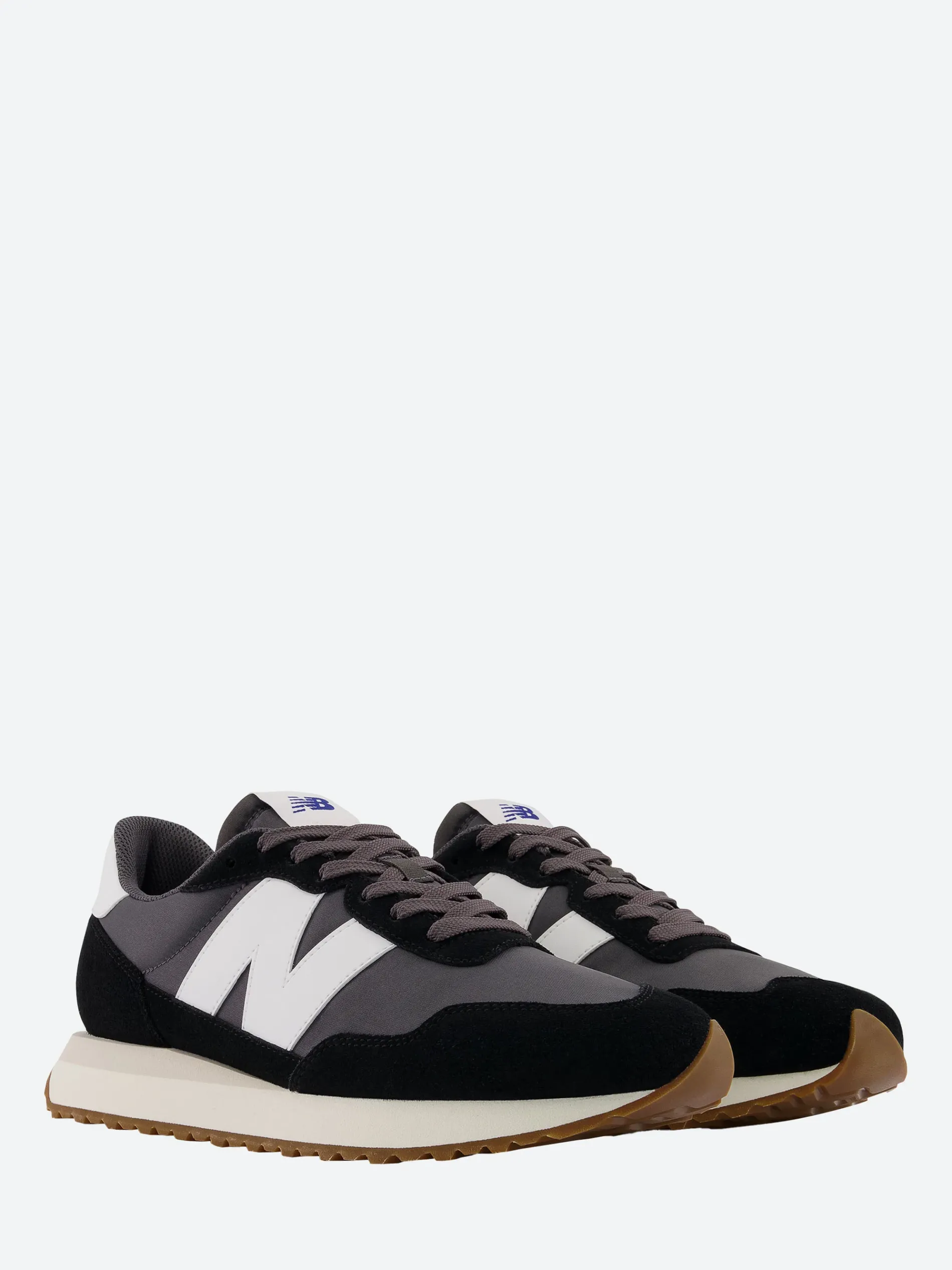 New Balance - 237 in Black/White
