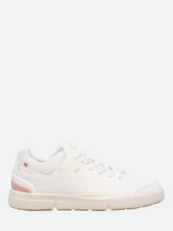 On - The Roger Centre Court in White/Wood