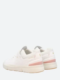 On - The Roger Centre Court in White/Wood