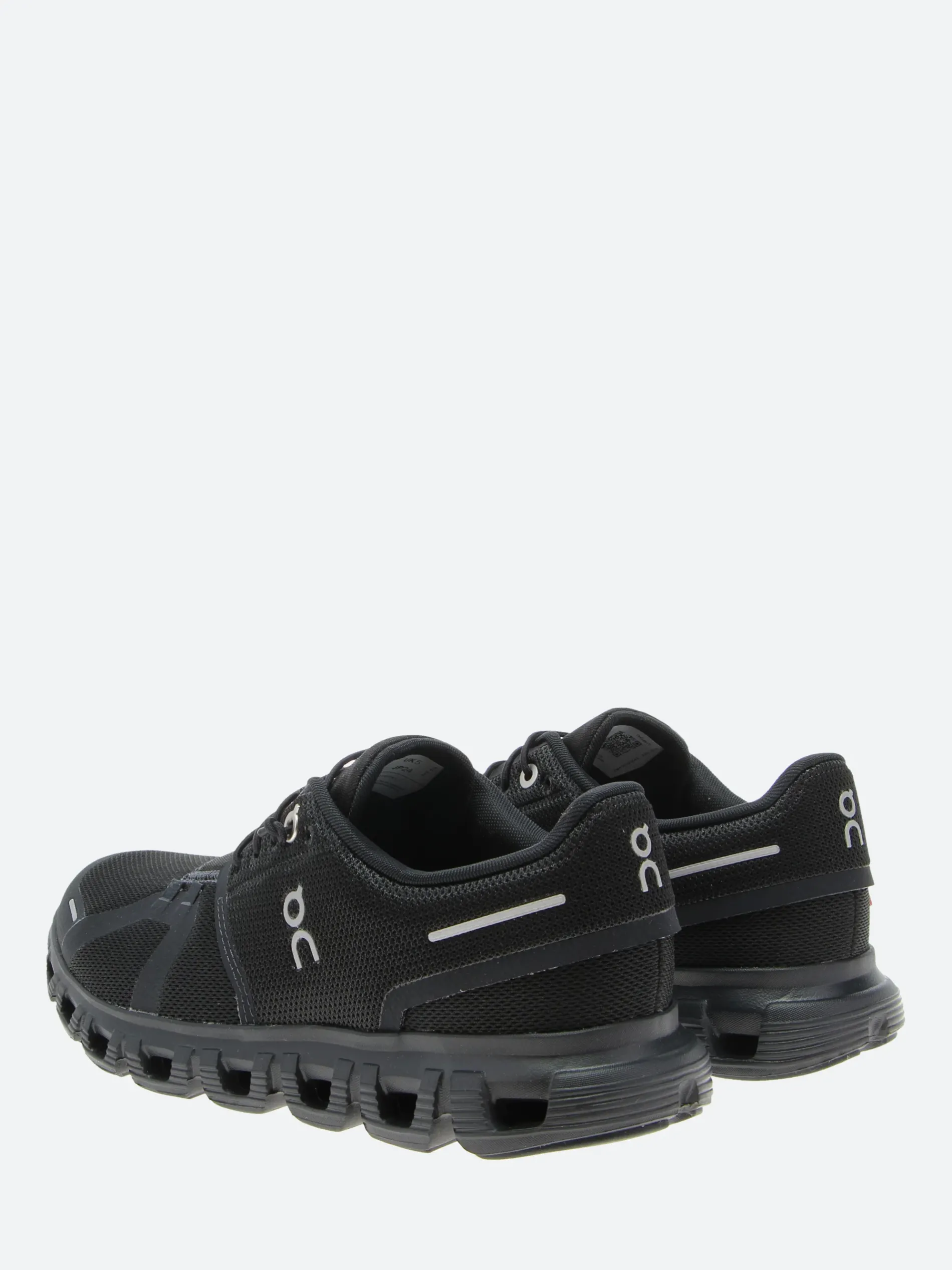 On - Women's Cloud 6 in Black and Black
