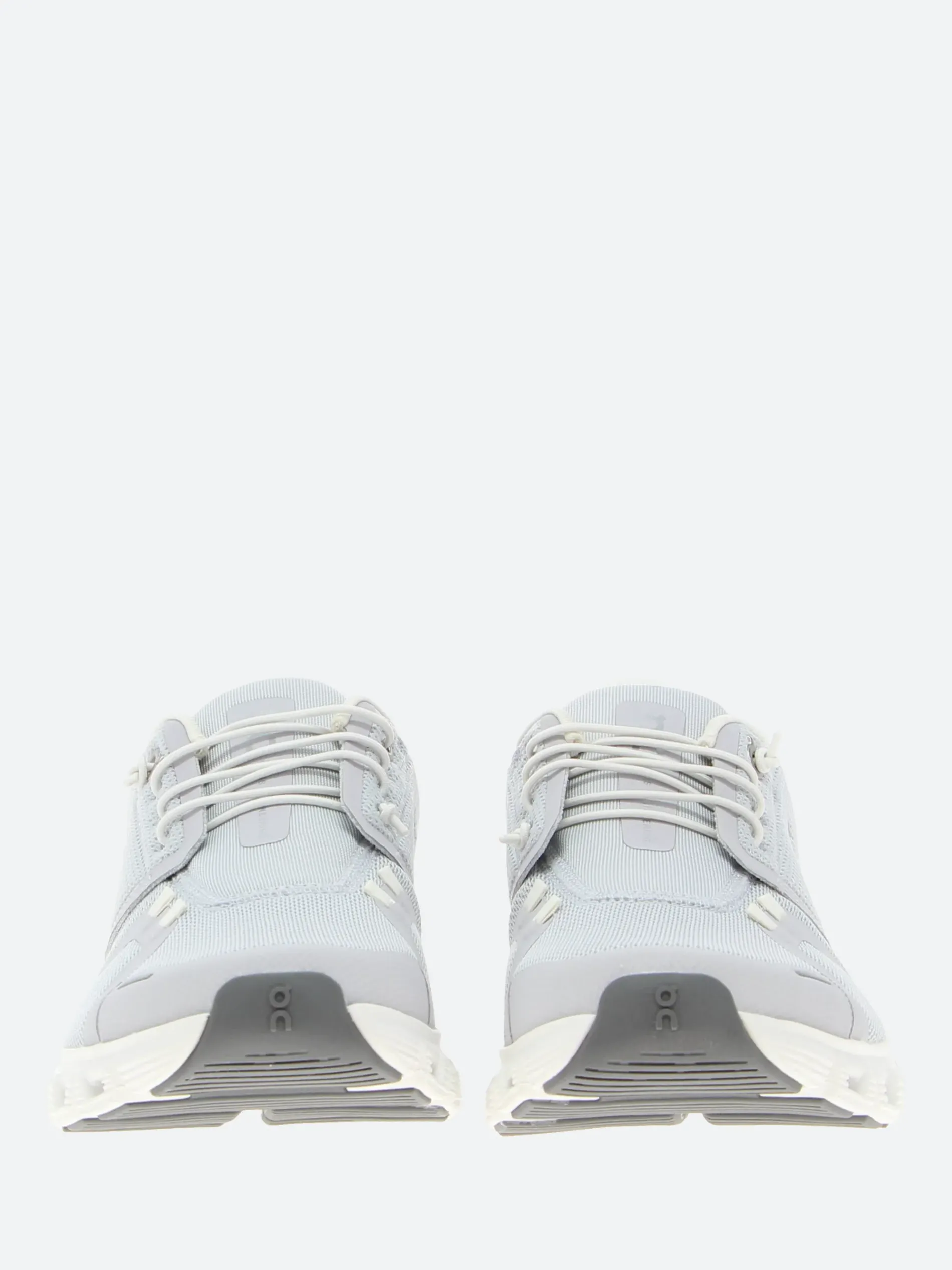 On - Women's Cloud 6 in Glacier and White