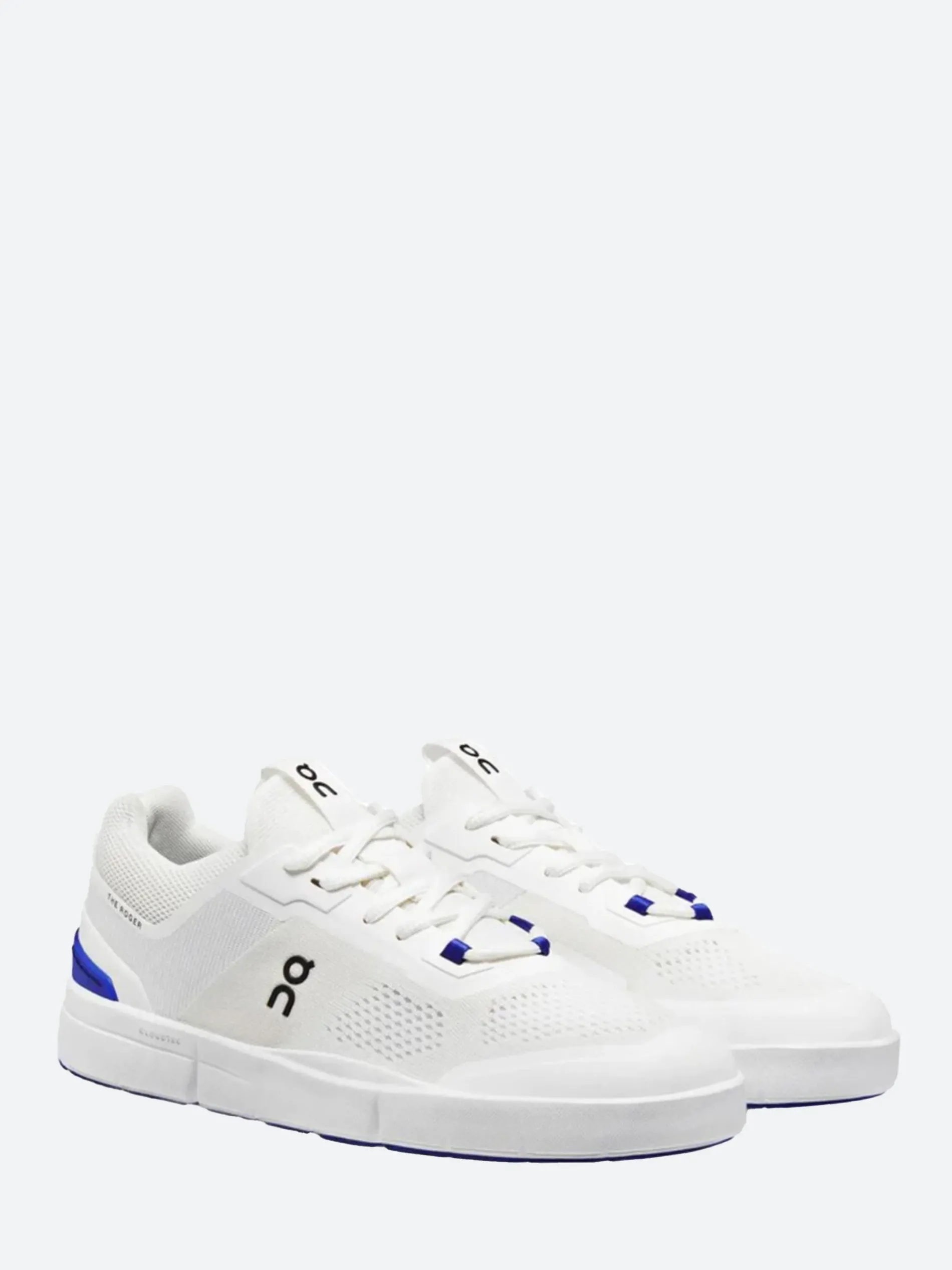On - Women's The Roger Spin in Undyed White and Indigo