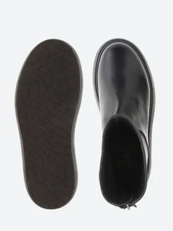 Open Closed - Marta 01 in Black Antares