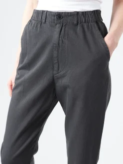 Pas de Calais - Denim Cropped Pants in Black