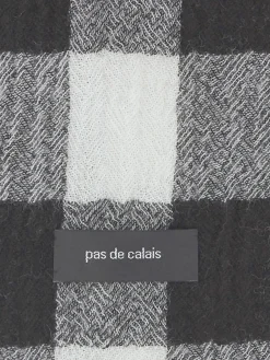 Pas de Calais - Plaid Scarf in White