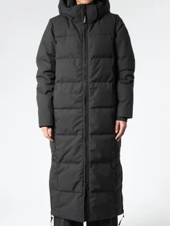 Quartz Co. - Sofia in Black