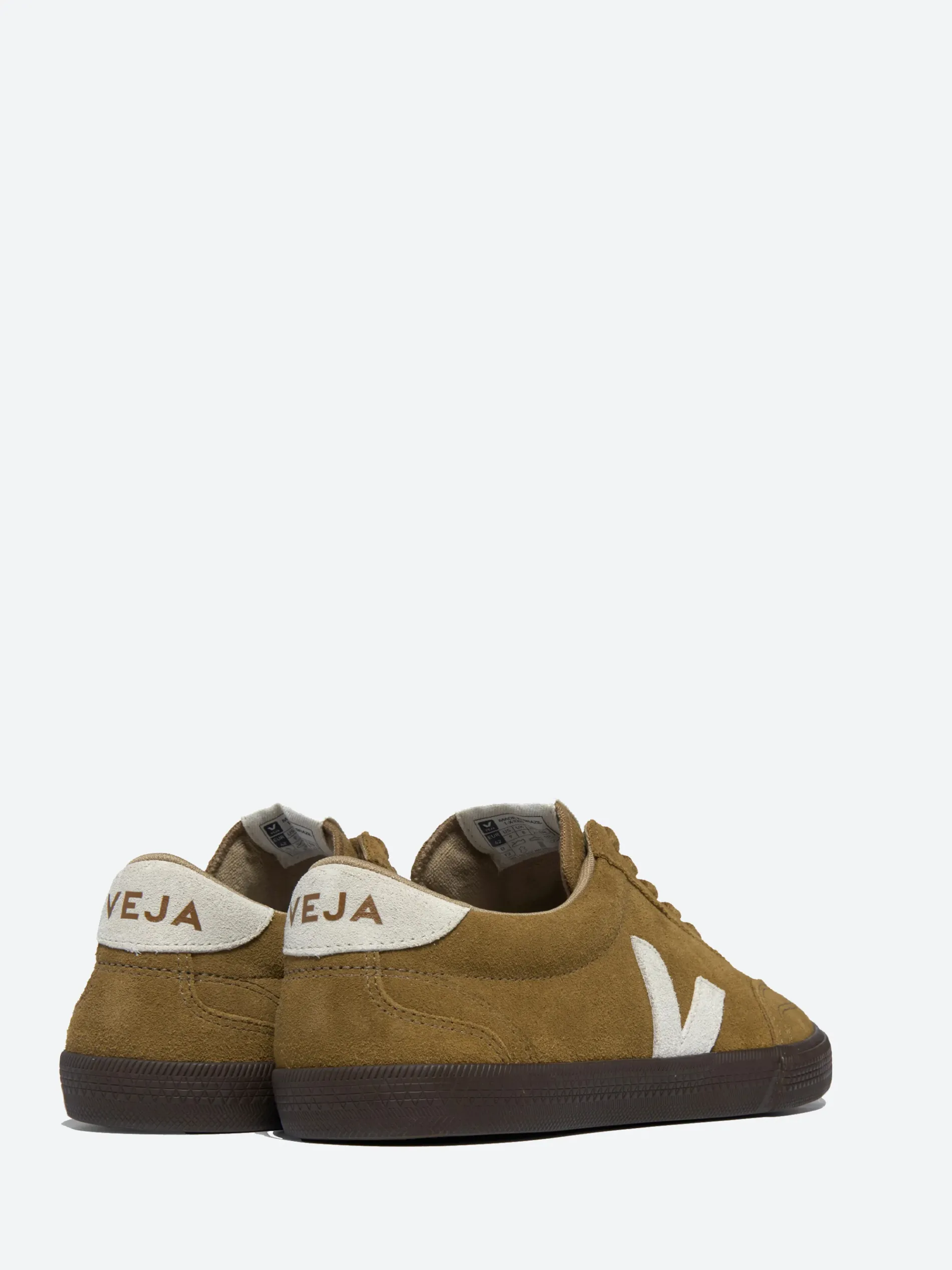 Veja - Volley in Tent/Natural/Eagle