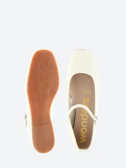 Wonders - A-86101 Mary Jane in Off White Sauvage