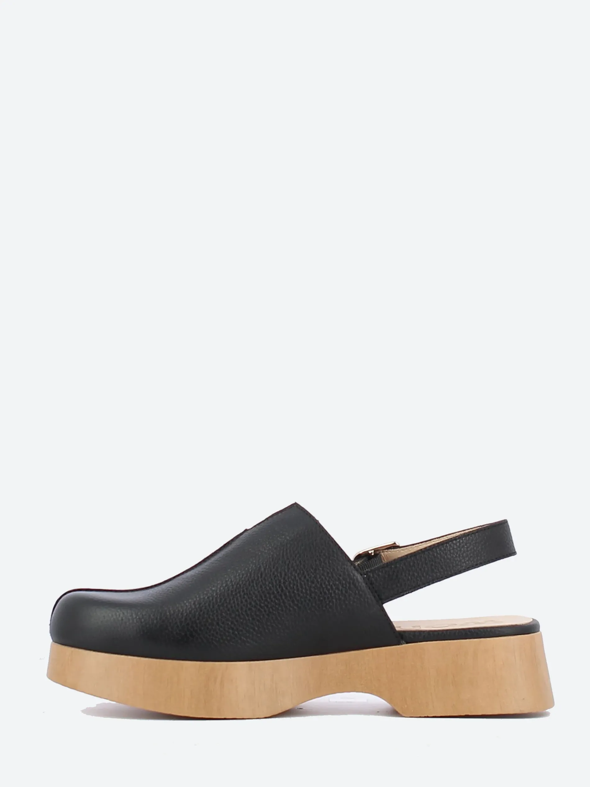 Wonders - B-8051 Clog in Black Wild