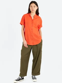 Xirena - Channing Shirt in Clambake Red